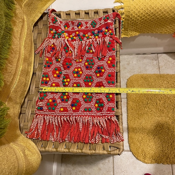 *VINTAGE* Groovy 70's plastic beaded shoulder bag with fringe! ADORABLE! - Picture 6 of 14